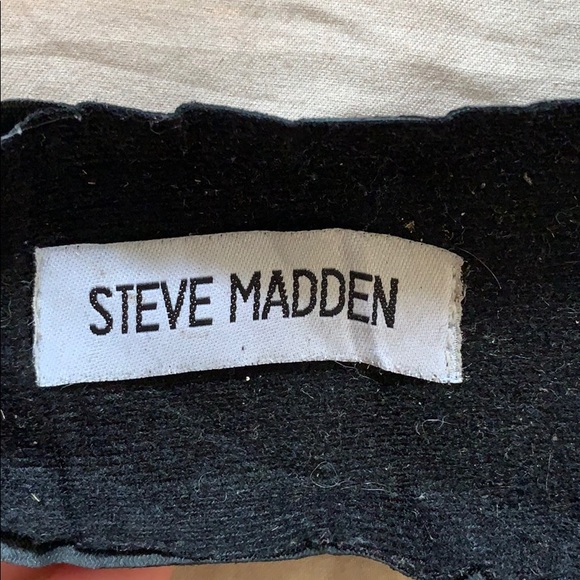 Steve Madden rain boots - Picture 3 of 3